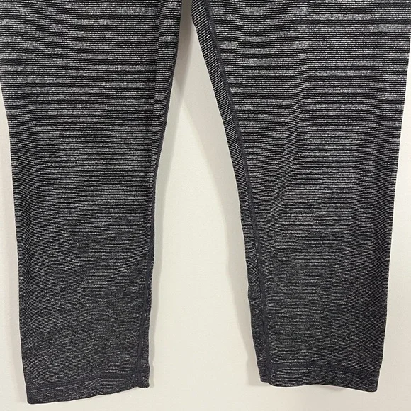 Lululemon Wunder Under Crop Black/Black 6 - Picture 9 of 16